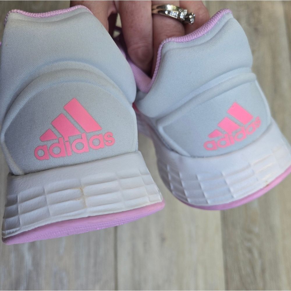 Adidas girls Duramo 10 Youth size 5 pink - Picture 9 of 13